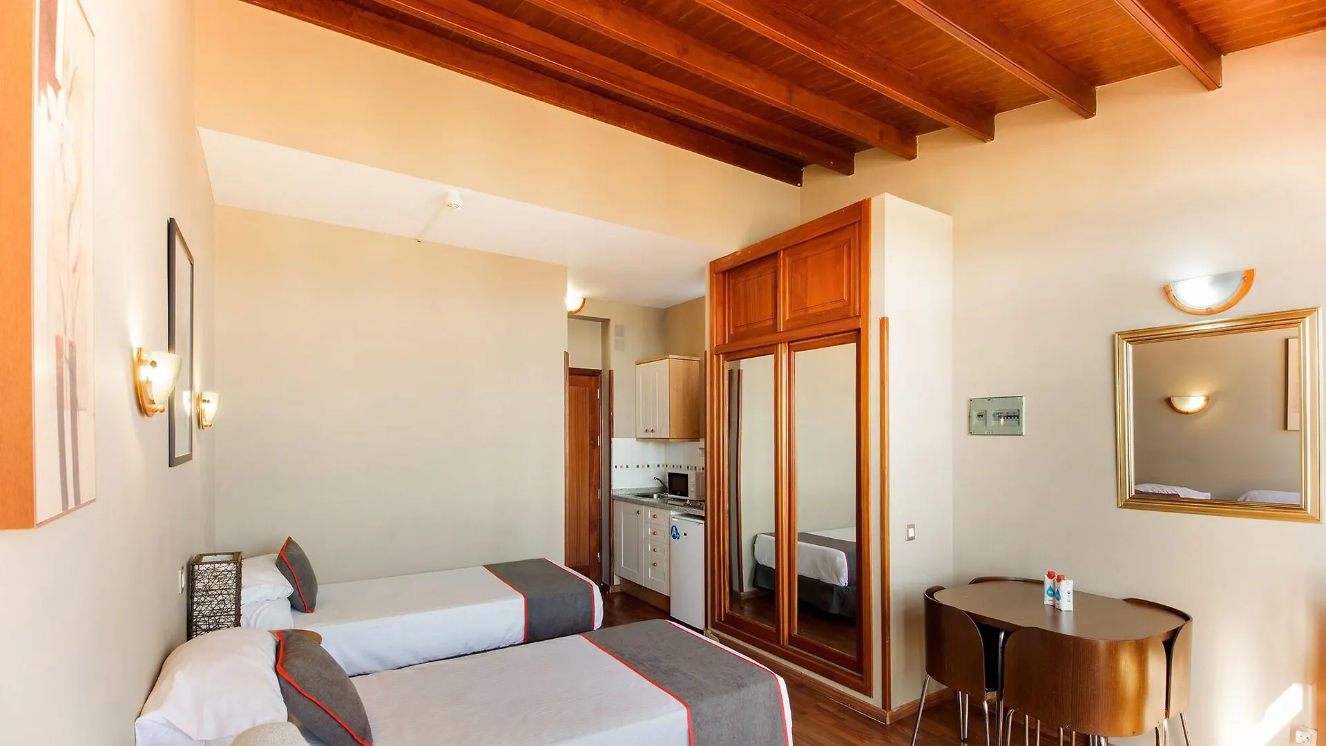 Miami Santa Catalina Apartment Las Palmas de Gran Canaria 0*,  Spain